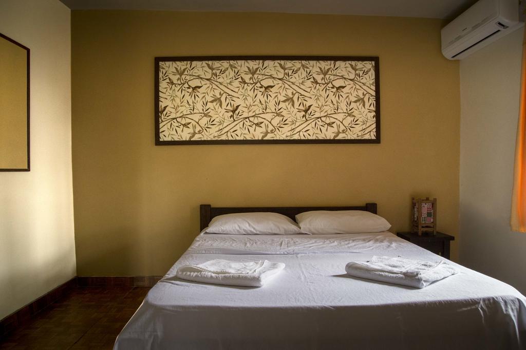Pousada Vale Verde Bungalows - Praia Do Rosa - Sc Екстериор снимка